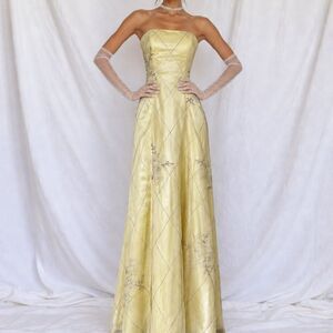 Vintage Y2K Pastel Yellow Strapless Embroidered Mesh Maxi Prom Dress Size M